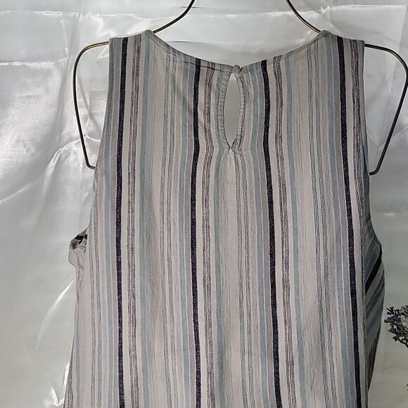 UNIVERSAL THREAD top Striped  sleeveless  Size XL  1855 - Picture 4 of 5
